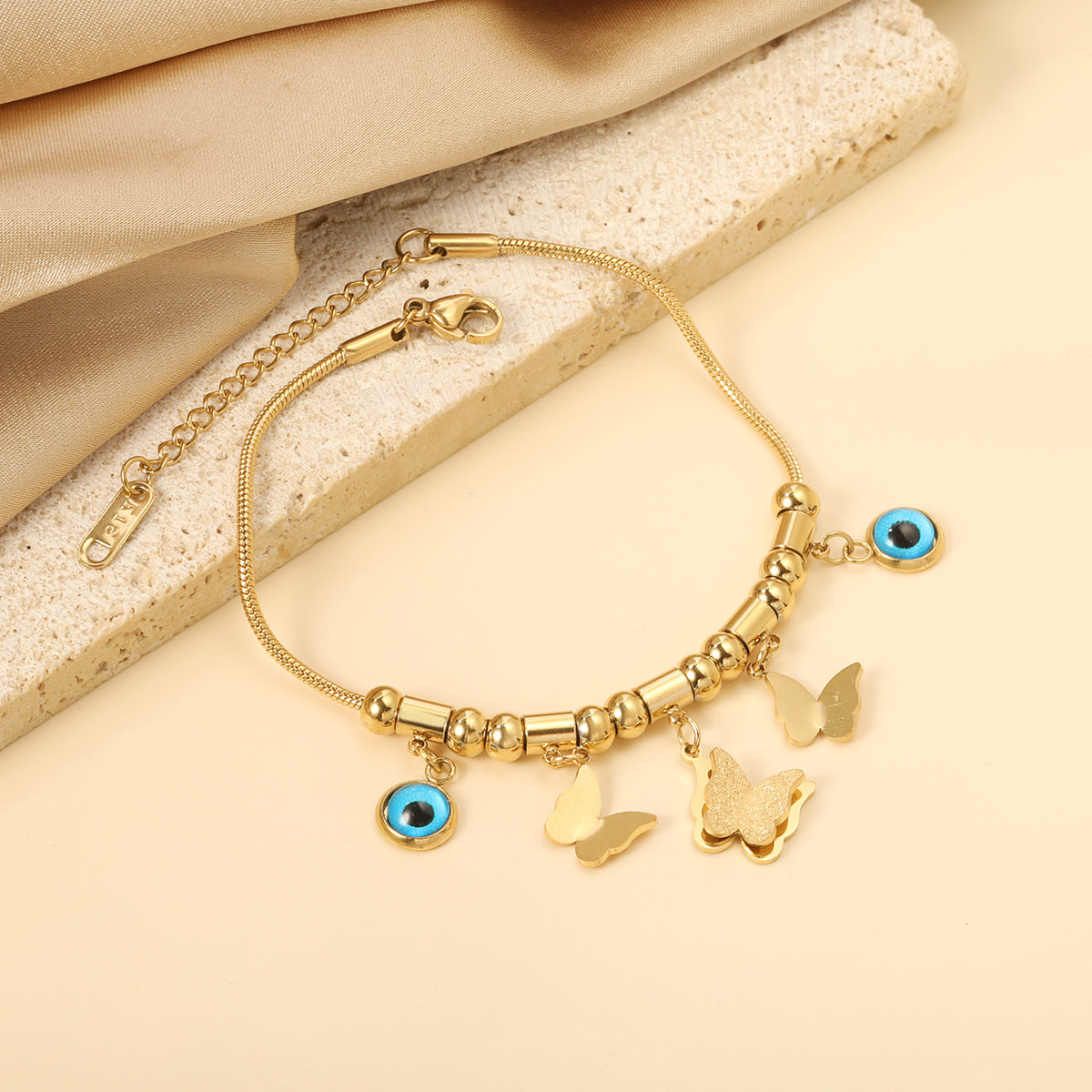 Fluttering Eye Bracelet
