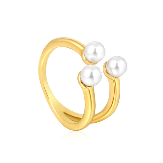 Pearl Poise Ring