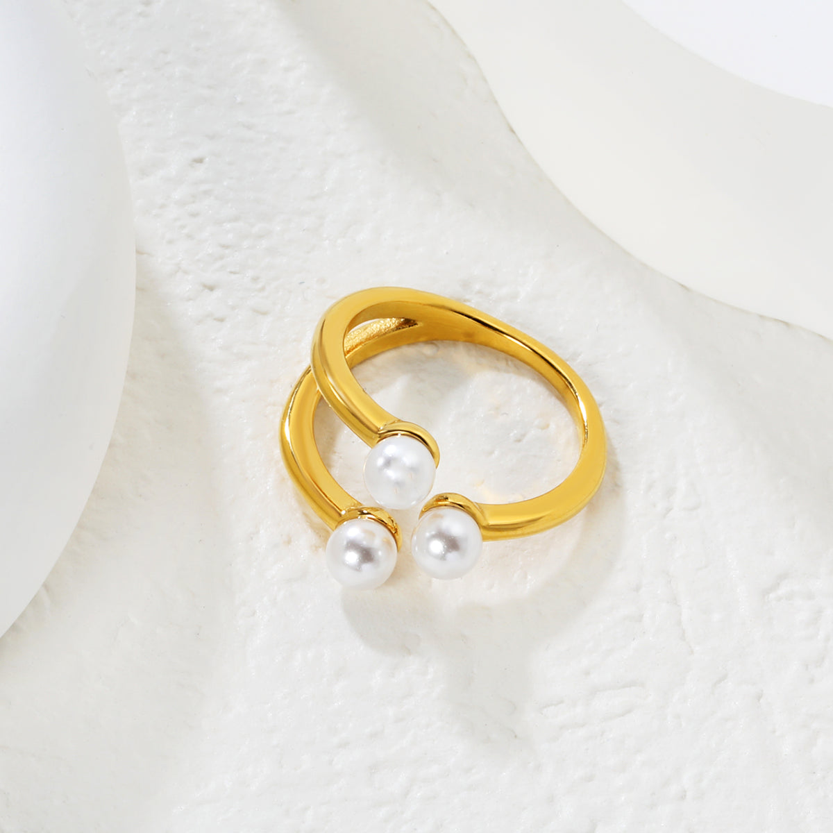 Pearl Poise Ring