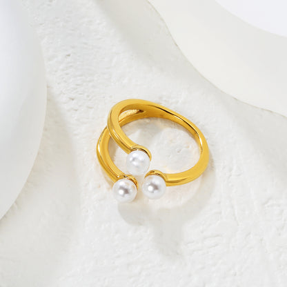 Pearl Poise Ring