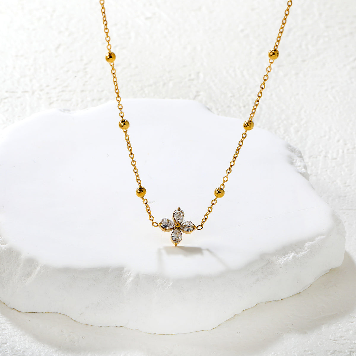 Dainty Bloom Necklace