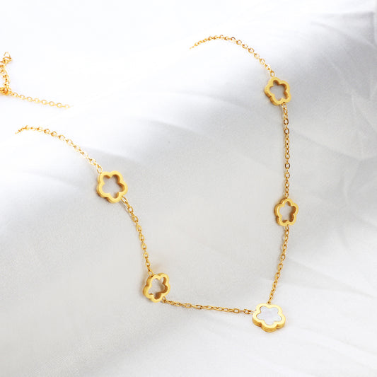 Dainty Floral Grace Necklace